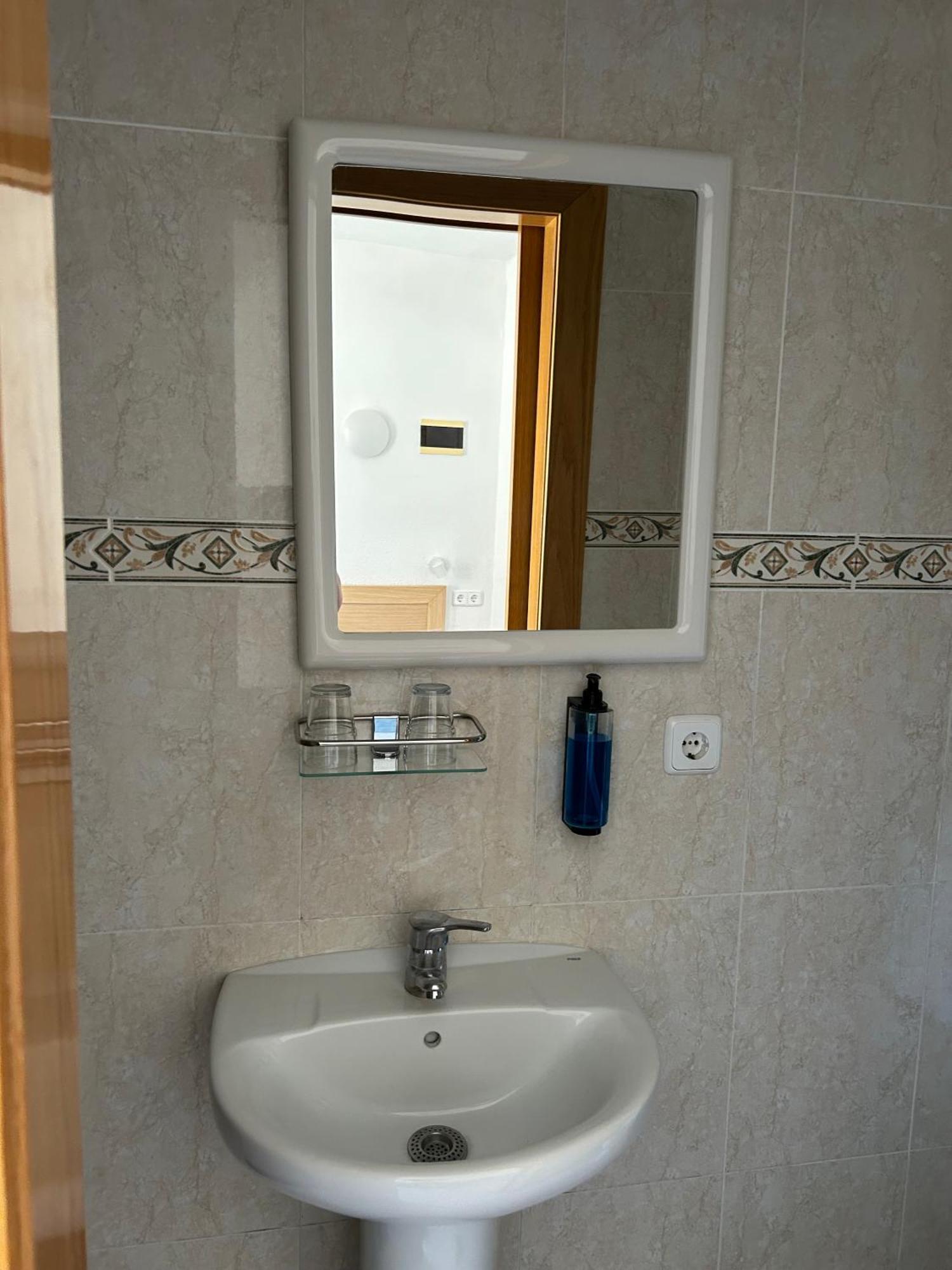 Hostal San Telmo - Adults Only Cala Major  객실 사진